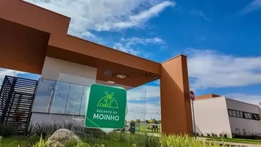 Lote/Terreno à venda, 180m² no Altos do Coxipó, Cuiabá