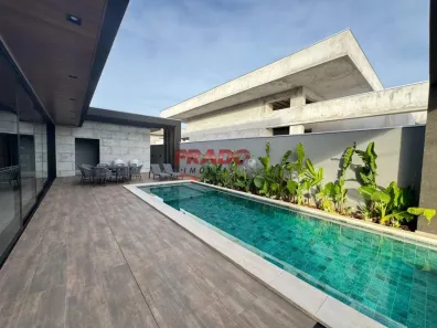 Casa de Condomínio com 5 Quartos à venda, 342m² no Centro, Porto Rico