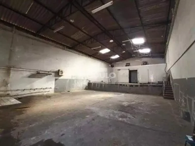 Galpão/Depósito/Armazém para alugar, 350m² no Tibery, Uberlândia