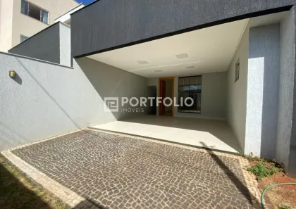 Casa com 3 Quartos à venda, 210m² no Jardim Atlântico, Goiânia