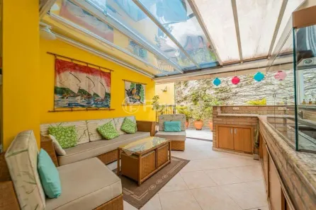 Casa com 4 Quartos à venda, 260m² no Jardim Santa Helena, São Paulo
