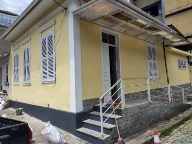 Imóvel Comercial com 1 Quarto à venda, 140m² no Centro, Petrópolis