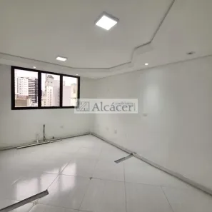 Sala Comercial à venda, 28m² no Batel, Curitiba