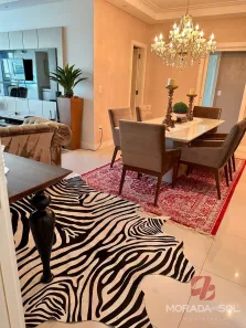 Apartamento com 4 Quartos para alugar, 144m² no Centro, Balneário Camboriú