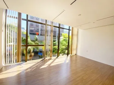 Sala Comercial com 1 Quarto à venda, 40m² no Petrópolis, Porto Alegre
