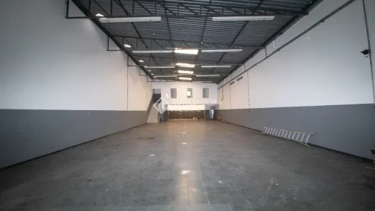 Galpão/Depósito/Armazém para alugar, 350m² no Jardim Bom Pastor, Santo André