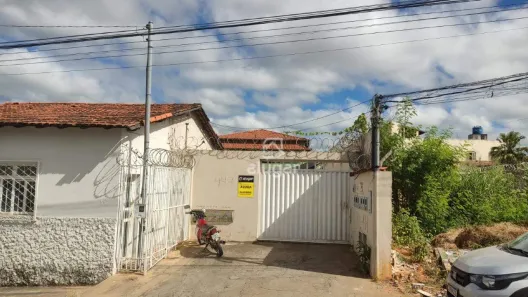 Casa com 3 Quartos para alugar, 80m² no Alto São João, Montes Claros