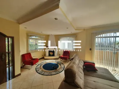Sobrado com 4 Quartos à venda, 407m² no Vila Helena, Santo André