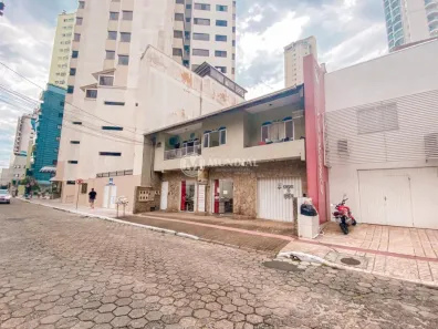 Casa com 3 Quartos para alugar, 200m² no Centro, Balneário Camboriú
