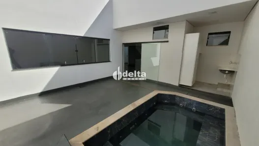 Casa com 3 Quartos à venda, 193m² no Jardim Europa, Uberlândia