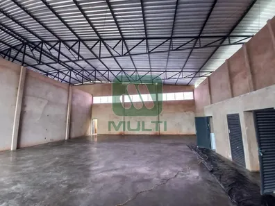 Casa com 1 Quarto para alugar, 280m² no Tibery, Uberlândia