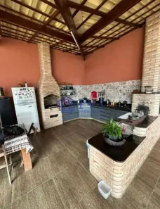 Casa com 4 Quartos à venda, 185m² no São Benedito, Santa Luzia