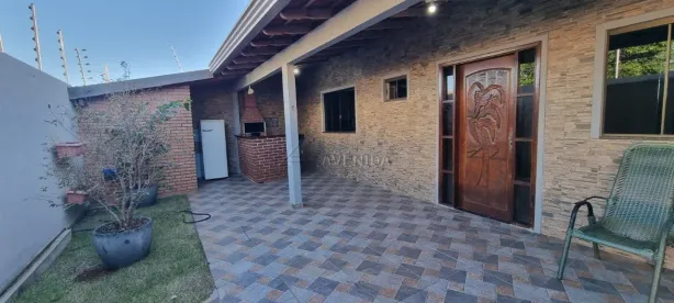 Casa com 3 Quartos para alugar, 106m² no Jardim Colúmbia D, Londrina