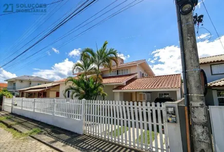 Casa com 4 Quartos para alugar, 360m² no Campeche, Florianópolis