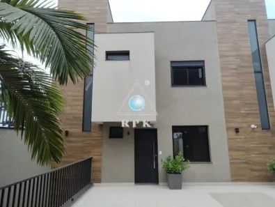 Sobrado com 3 Quartos à venda, 137m² no Pilarzinho, Curitiba