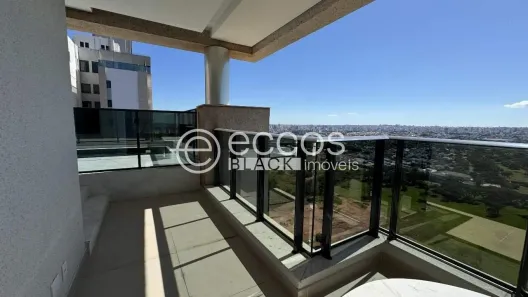 Apartamento com 4 Quartos à venda, 261m² no Jardim Karaíba, Uberlândia