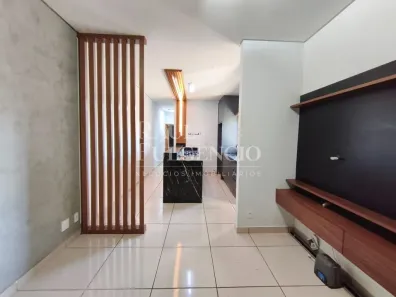 Casa com 2 Quartos para alugar, 83m² no Colinas, Londrina