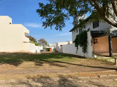 Lote/Terreno à venda, 250m² no Parque Sisi, São Carlos