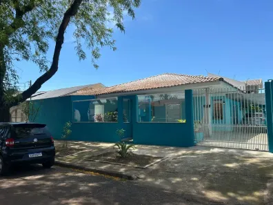 Casa com 3 Quartos à venda, 197m² no Jardim Tupinambá, Maringá