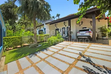 Casa com 4 Quartos à venda, 500m² no Centro, Peruíbe