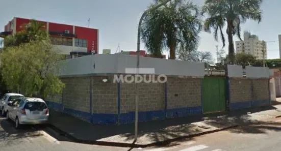 Prédio Comercial para alugar, 539m² no Nossa Senhora Aparecida, Uberlândia