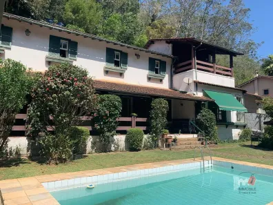 Casa com 5 Quartos à venda, 316m² no Castelanea, Petrópolis