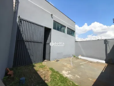 Ponto Comercial para alugar, 326m² no Dona Zulmira, Uberlândia