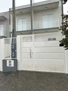 Casa com 2 Quartos à venda, 84m² no , 