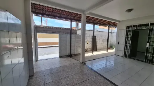 Casa com 5 Quartos à venda, 250m² no Calhau, São Luís