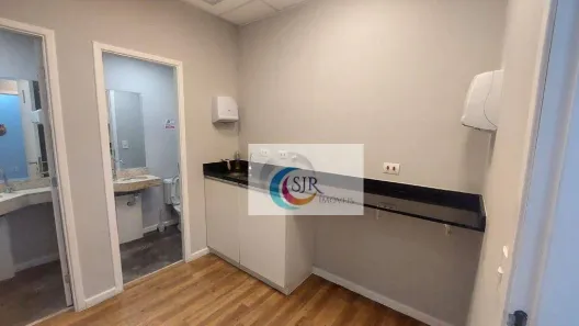 Sala Comercial para alugar, 123m² no Vila Cordeiro, São Paulo