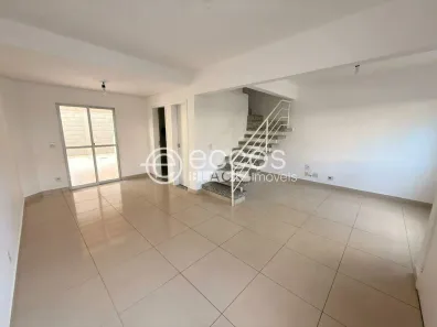 Casa de Condomínio com 3 Quartos para alugar, 100m² no Morada da Colina, Uberlândia