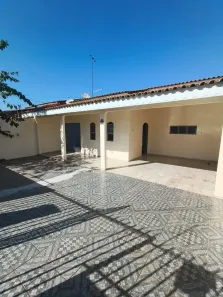 Casa com 2 Quartos para alugar, 110m² no Jardim Universitário, Cuiabá