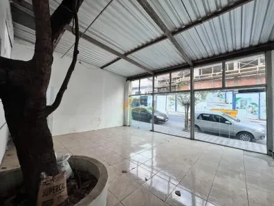 Ponto Comercial para alugar, 40m² no Centro, Divinópolis