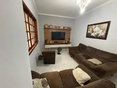 Casa com 2 Quartos à venda, 98m² no Parque Industrial, Itu