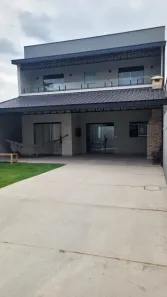 Casa com 2 Quartos à venda, 168m² no Loteamento Villa Branca, Jacareí