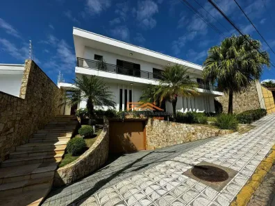 Casa com 5 Quartos à venda, 484m² no Estância Suíça, Serra Negra