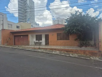Imóvel Comercial com 3 Quartos à venda, 274m² no Centro, Ponta Grossa