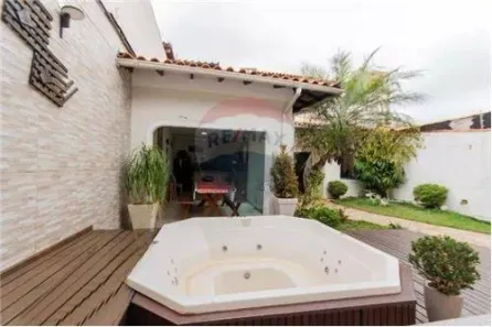 Sobrado com 4 Quartos para alugar, 422m² no Vila Assunção, Santo André