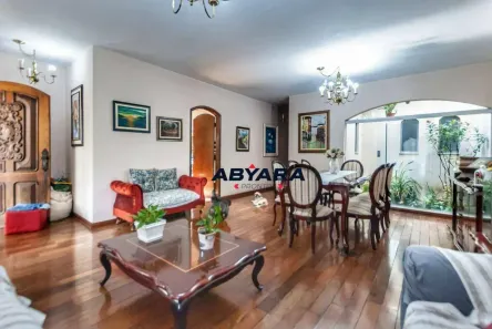 Casa com 3 Quartos à venda, 261m² no Jardim Avelino, São Paulo