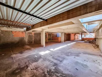 Lote/Terreno à venda, 300m² no Bom Pastor, Divinópolis