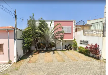 Sobrado com 4 Quartos à venda, 211m² no Vila Santana, Sorocaba