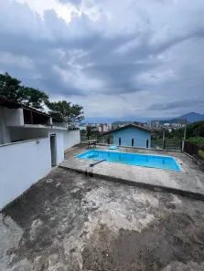 Casa com 10 Quartos à venda, 400m² no Martim de Sá, Caraguatatuba