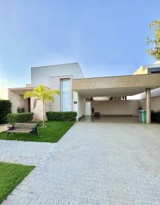 Casa de Condomínio com 3 Quartos à venda, 228m² no Jardim Paraíso, Maringá