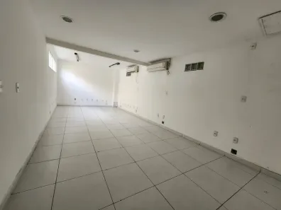 Ponto Comercial para alugar, 50m² no Centro, Nilópolis