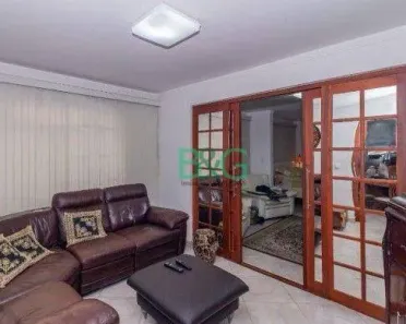 Sobrado com 3 Quartos para alugar, 320m² no Vila Paiva, São Paulo