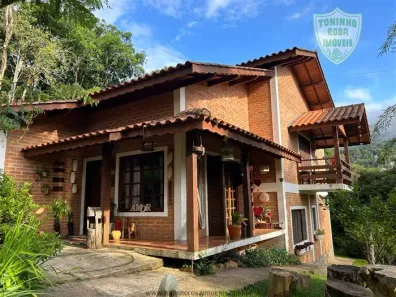 Casa com 4 Quartos à venda, 220m² no Monte Verde, Camanducaia