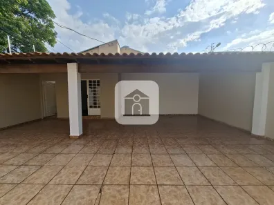 Imóvel Comercial com 3 Quartos para alugar, 155m² no Nossa Senhora Aparecida, Uberlândia