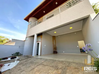 Sobrado com 3 Quartos à venda, 297m² no Santa Rosa, Socorro