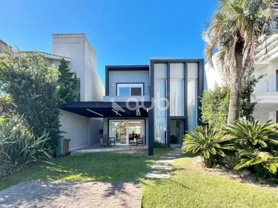 Sobrado com 3 Quartos à venda, 141m² no XANGRI-LÁ, Xangri-lá