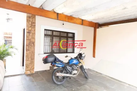 Sobrado com 3 Quartos à venda, 150m² no Jardim Santa Mena, Guarulhos